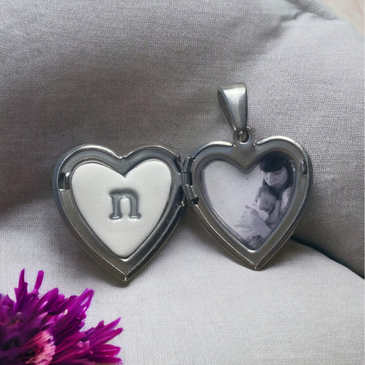 Ariel Prateado - Relicário com fotografia